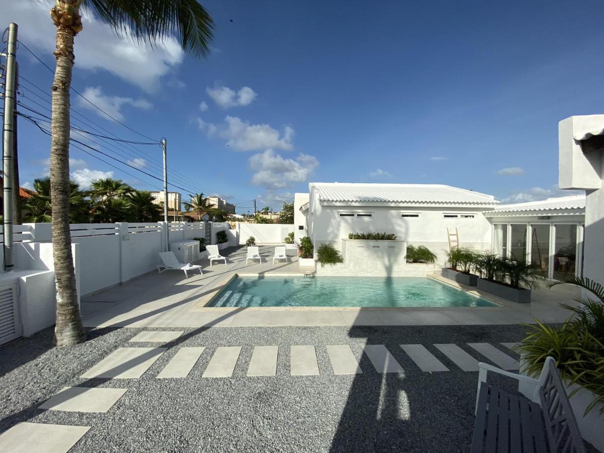 Movida Inn Aruba Palm Beach Zewnętrze zdjęcie